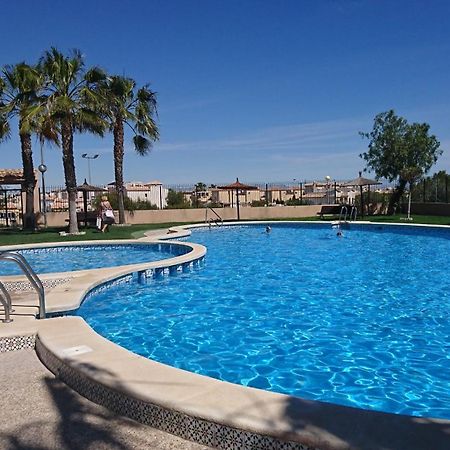 Villa Orihuela - Sleeps 6 - Pool - Parking - Petfriendly Exterior foto