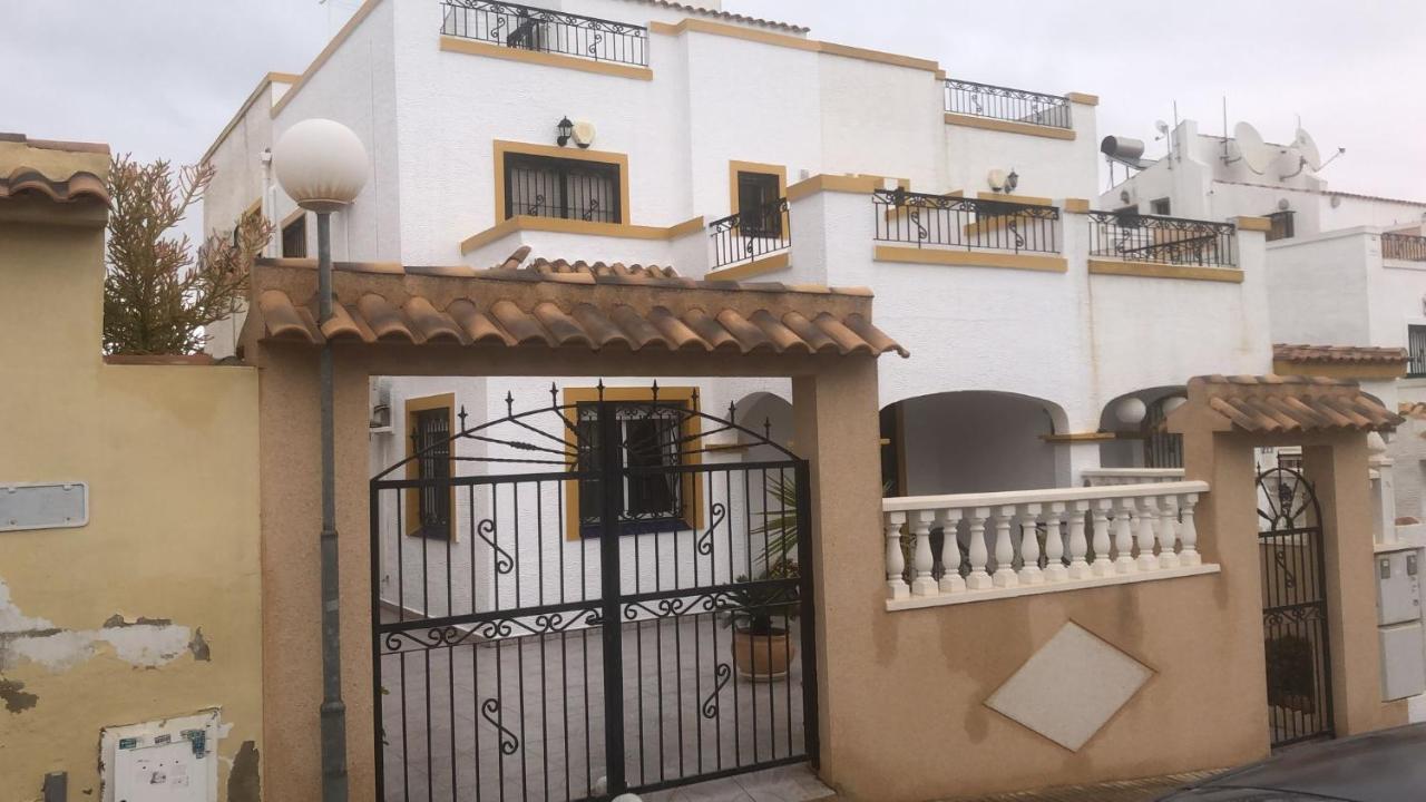 Villa Orihuela - Sleeps 6 - Pool - Parking - Petfriendly Exterior foto